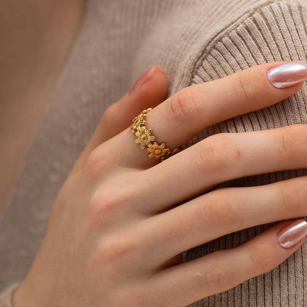 Flower ring